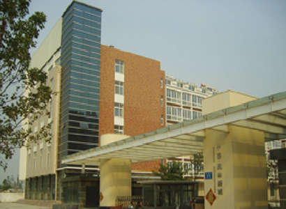 我們是淄博市地區(qū)專業(yè)的樓宇對(duì)講系統(tǒng)產(chǎn)品供應(yīng)商，提供高品質(zhì)的產(chǎn)品和優(yōu)質(zhì)的服務(wù)。我們的樓宇對(duì)講系統(tǒng)產(chǎn)品具有穩(wěn)定性、可靠性和安全性，適用于各種不同類型的樓宇，包括住宅、商業(yè)、工業(yè)等。我們的產(chǎn)品具有多種功能，如語音對(duì)講、視頻監(jiān)控、門禁控制等，可以滿足客戶的不同需求。